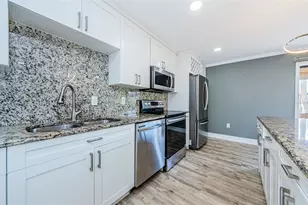 722 116th Ave N, Saint Petersburg, FL 33716 - Photo 11