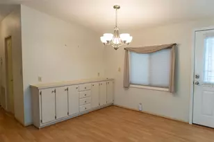 36946 Tara Ave, Zephyrhills, FL 33542 - Photo 25