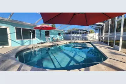 8211 7th St N, Saint Petersburg, FL 33702 - Photo 11