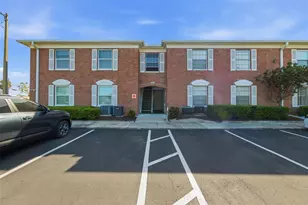 3810 37th St S, Saint Petersburg, FL 33711 - Photo 1