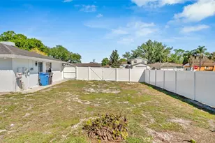 15810 Sea Oats Pl, Tampa, FL 33624 - Photo 7