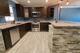 1742 Cardinal Dr, Clearwater, FL 33759 - Photo 7