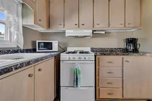 11200 Walsingham Rd, Largo, FL 33778 - Photo 7