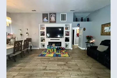 10804 N Myrtle Street, Tampa, FL 33617 - Photo 5