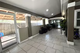 10804 N Myrtle St, Tampa, FL 33617 - Photo 13