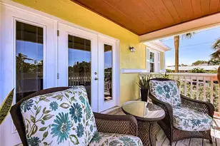 3893 Pompano Dr SE, Saint Petersburg, FL 33705 - Photo 11