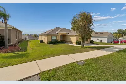 7643 Weehawken Drive, Zephyrhills, FL 33540 - Photo 7