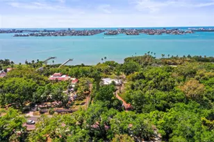 1600 Park St N, Saint Petersburg, FL 33710 - Photo 3