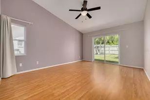 2162 Cypress Point Dr N, Clearwater, FL 33763 - Photo 15