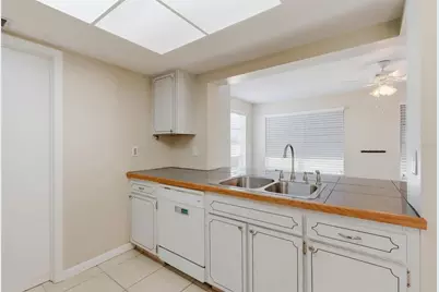 9501 45th Way N, Pinellas Park, FL 33782 - Photo 13