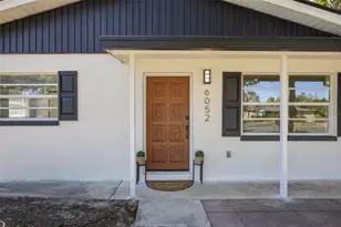 6052 Central Ave, New Port Richey, FL 34653 - Photo 3