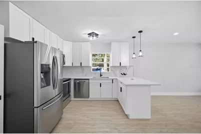 6052 Central Avenue, New Port Richey, FL 34653 - Photo 9