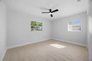 6052 Central Ave, New Port Richey, FL 34653 - Photo 15