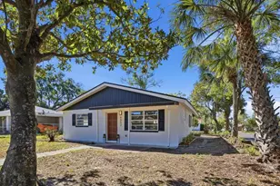 6052 Central Ave, New Port Richey, FL 34653 - Photo 1
