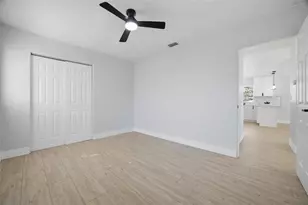6052 Central Ave, New Port Richey, FL 34653 - Photo 15