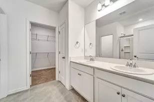 6963 Shelby Lynn Way, Zephyrhills, FL 33542 - Photo 11