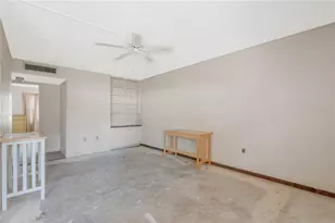 650 Pinellas Point Dr S, Saint Petersburg, FL 33705 - Photo 11