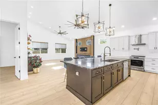 4907 15th Ave N, Saint Petersburg, FL 33710 - Photo 3