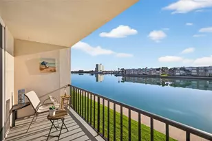 7625 Sun Island Dr S, South Pasadena, FL 33707 - Photo 25