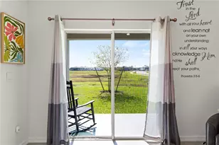 6250 Wandering Willow Dr, Wesley Chapel, FL 33545 - Photo 7