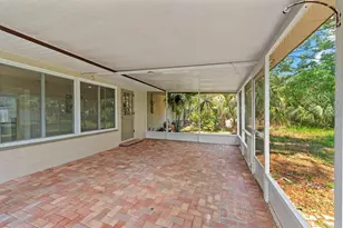 2238 Calexico Way S, Saint Petersburg, FL 33712 - Photo 21