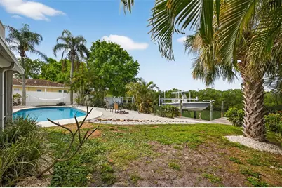 4626 Bay Crest Drive, Tampa, FL 33615 - Photo 47