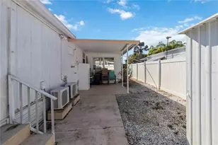 5203 W Pine Street N, Saint Petersburg, FL 33709 - Photo 21
