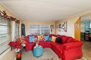 5203 W Pine Street N, Saint Petersburg, FL 33709 - Photo 7