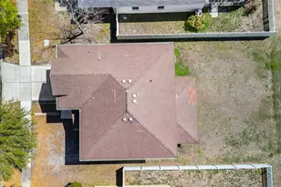 1609 Atlantic Dr, Ruskin, FL 33570 - Photo 7