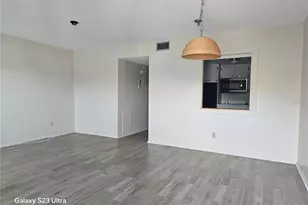 2457 Ecuadorian Way, Clearwater, FL 33763 - Photo 7