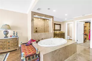 1 Beach Dr SE, Saint Petersburg, FL 33701 - Photo 23