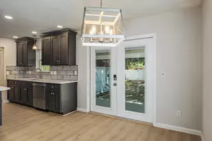 4228 37th Ave N, Saint Petersburg, FL 33713 - Photo 9