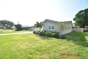 2600 60th Ave S, Saint Petersburg, FL 33712 - Photo 3