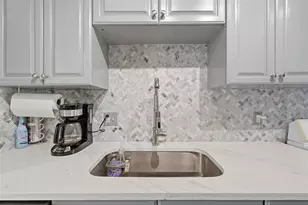 501 E Bay Dr, Largo, FL 33770 - Photo 11