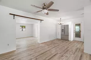 2027 E Valencia Way E, Clearwater, FL 33764 - Photo 13
