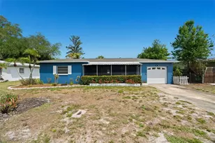 2027 E Valencia Way E, Clearwater, FL 33764 - Photo 27