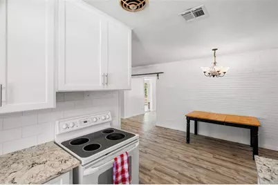 2027 E Valencia Way E, Clearwater, FL 33764 - Photo 7