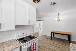 2027 E Valencia Way E, Clearwater, FL 33764 - Photo 7