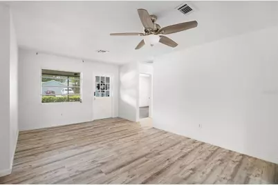 2027 E Valencia Way E, Clearwater, FL 33764 - Photo 13