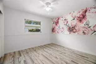 2027 E Valencia Way E, Clearwater, FL 33764 - Photo 23
