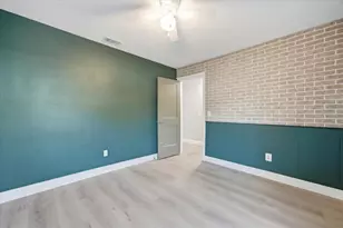 4510 Whitworth Ln, Tampa, FL 33624 - Photo 29