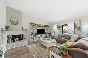 4510 Whitworth Ln, Tampa, FL 33624 - Photo 5