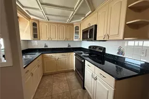 6014 Southern Comfort Blvd, Tampa, FL 33634 - Photo 5