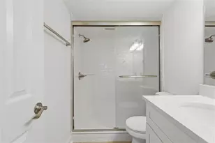 8901 Blind Pass Rd, Saint Pete Beach, FL 33706 - Photo 17