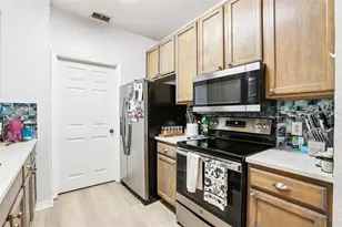 10125 Courtney Palms Blvd, Tampa, FL 33619 - Photo 21