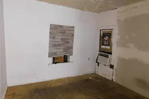 8015 N 11th St, Tampa, FL 33604 - Photo 11