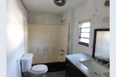 8015 N 11th Street, Tampa, FL 33604 - Photo 13