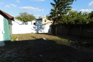 8015 N 11th St, Tampa, FL 33604 - Photo 15