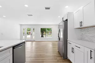 1212 Julian Ln Dr, Tampa, FL 33619 - Photo 19