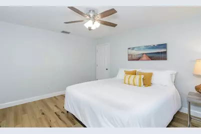2221 Cypress Point Drive E, Clearwater, FL 33763 - Photo 15
